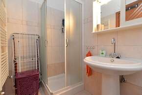 Apartment 1673