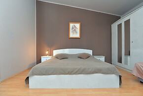Apartment 1692