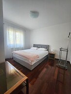 Apartment 1695