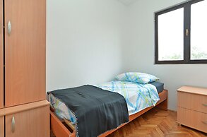 Apartment 1700