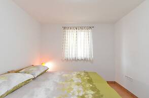 Apartment 1713