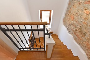 House 1735