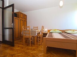 Apartment 1738