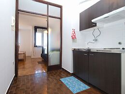 Apartment 1738
