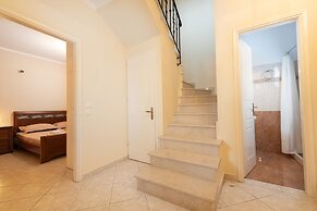Vasilis Home