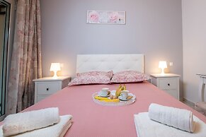 Vasilis Home