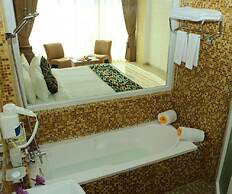 Ocean Queen hotel