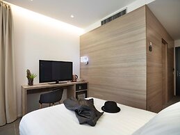 Boutique hotel touring