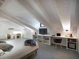 Boutique hotel touring