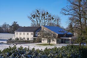Hôtel Le Corbusson Laval Ouest