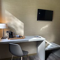 Hôtel Le Corbusson Laval Ouest