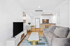 Brisbane One Apartments by CLLIX
