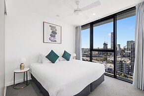 Brisbane One Apartments by CLLIX
