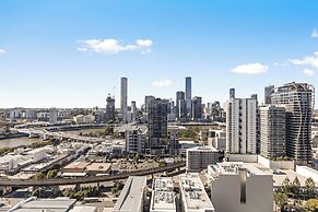 Brisbane One Apartments by CLLIX