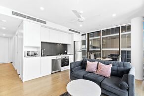 Brisbane One Apartments by CLLIX
