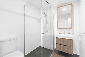 Brisbane One Apartments by CLLIX