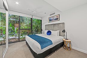 Brisbane One Apartments by CLLIX