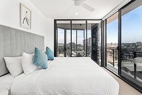 Brisbane One Apartments by CLLIX