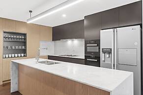 Brisbane One Apartments by CLLIX