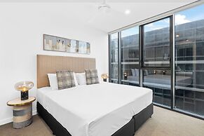 Brisbane One Apartments by CLLIX