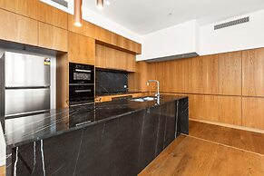 Brisbane One Apartments by CLLIX