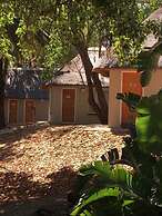 Ananda Lodge