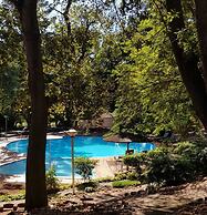 Ananda Lodge