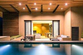 Atta 2-bd Suite OR Pool Penthouse