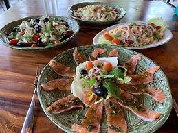 Ariya Resort