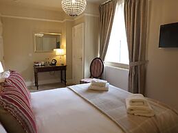 Black Boys Hotel
