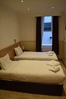 Arlo Apartments