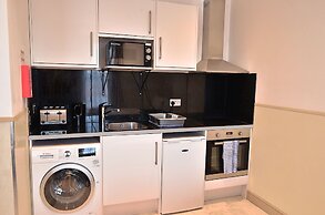 Arlo Apartments