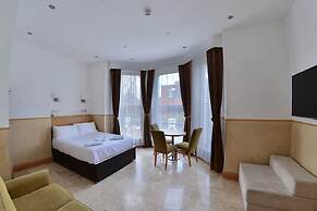 Arlo Apartments