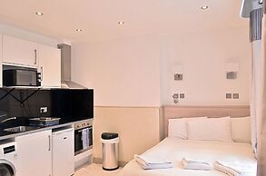 Arlo Apartments