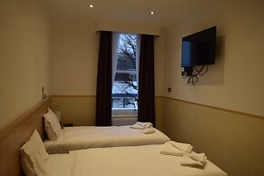 Arlo Apartments