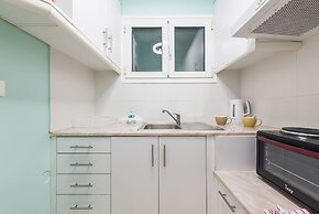 Athens Boutique Apartment  by Cloudkeys