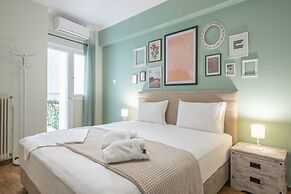 Boutique Acropolis Apartment  by Cloudkeys