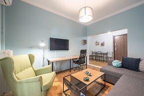 Boutique Acropolis Apartment  by Cloudkeys