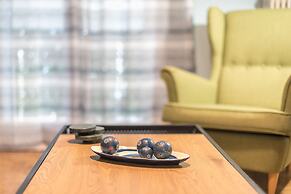 Boutique Acropolis Apartment  by Cloudkeys