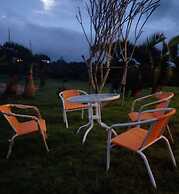 Full Moon Resort