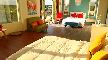 Full Moon Resort