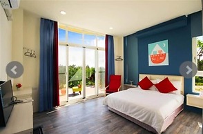 Full Moon Resort