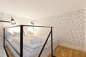 Leah Studios