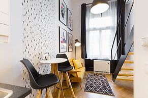 Leah Studios