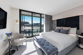 Deco Hotel