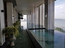 Riviera Pattaya Beach