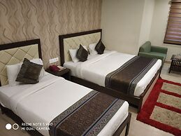 Hotel Aadesh Palace