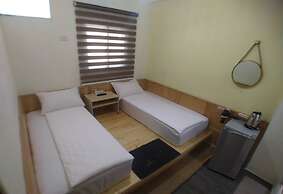 No.98 B&B