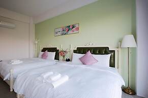 Easy Inn