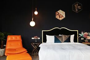 Easy Inn